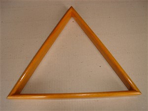 Escovas e Triangulos